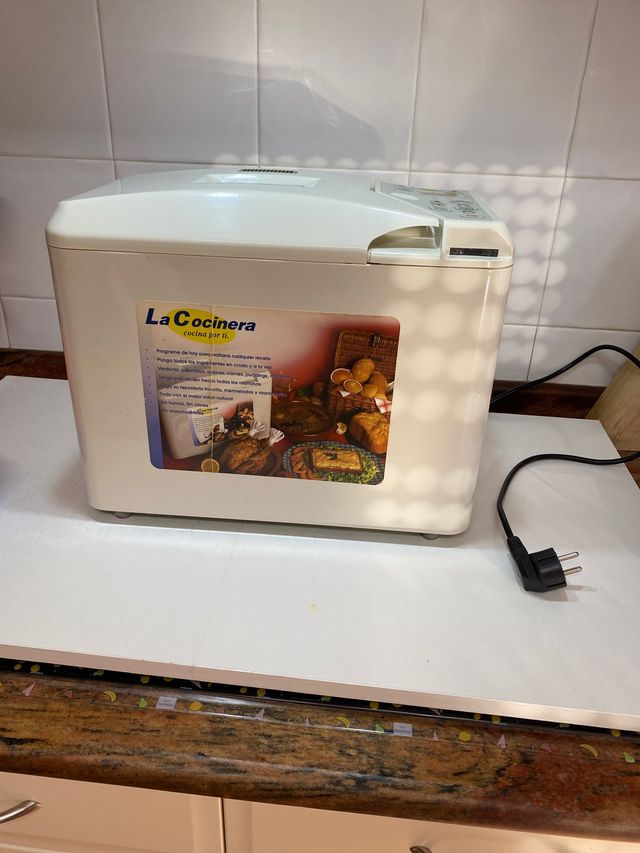 Robot da cucina programmabile 24 ore su 24 con voce