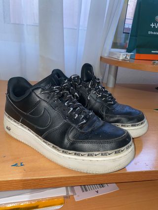 Nike Air force 1 negras 40 de segunda mano por 50 EUR en Ponferrada en  WALLAPOP