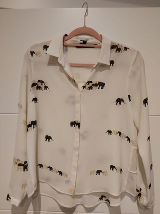 Camisa elefantes ZARA\\uD83E\\uDD0D de segunda mano por 15 EUR en Llodio en  WALLAPOP