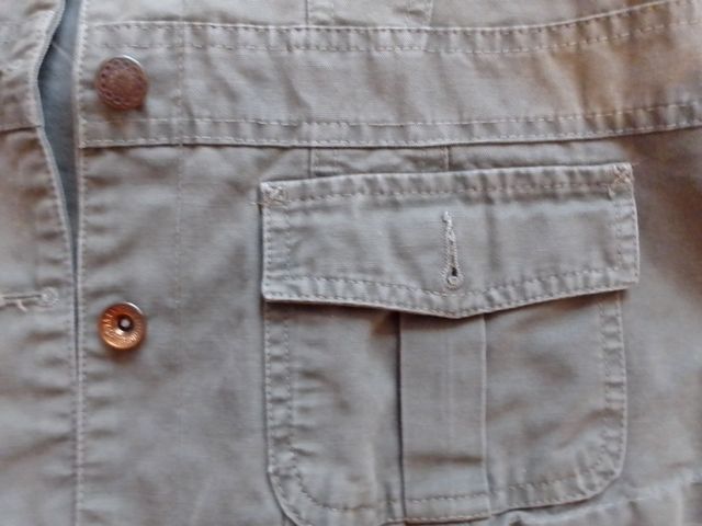 Cazadora estilo militar chica