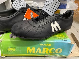 Botas fútbol marcos de segunda mano por 40 EUR en Sevilla en WALLAPOP