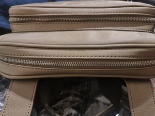 Mochila portaordenador Parfois de segunda mano por 18 EUR en Biduido de  Arriba en WALLAPOP