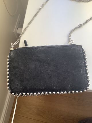 Bolso Zara de segunda mano por 15 EUR en Zaragoza en WALLAPOP