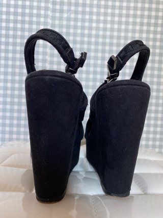 Bershka Sandalias Plataforma Negras de segunda mano por 10 EUR en Jaén en  WALLAPOP