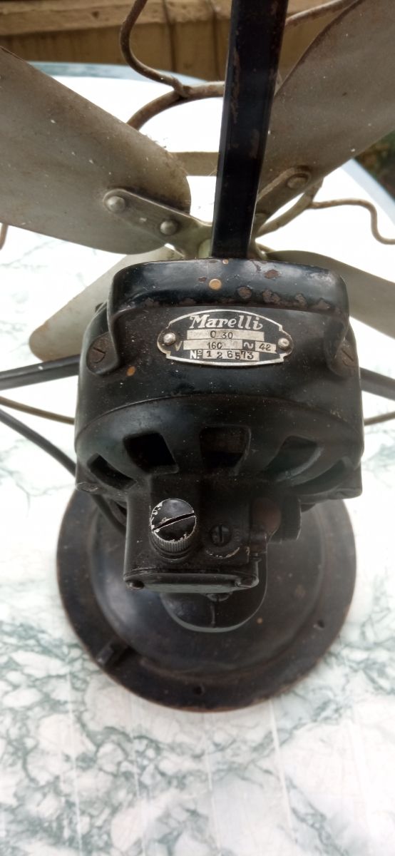ventilatore vintage Magneti Marelli da parte indus