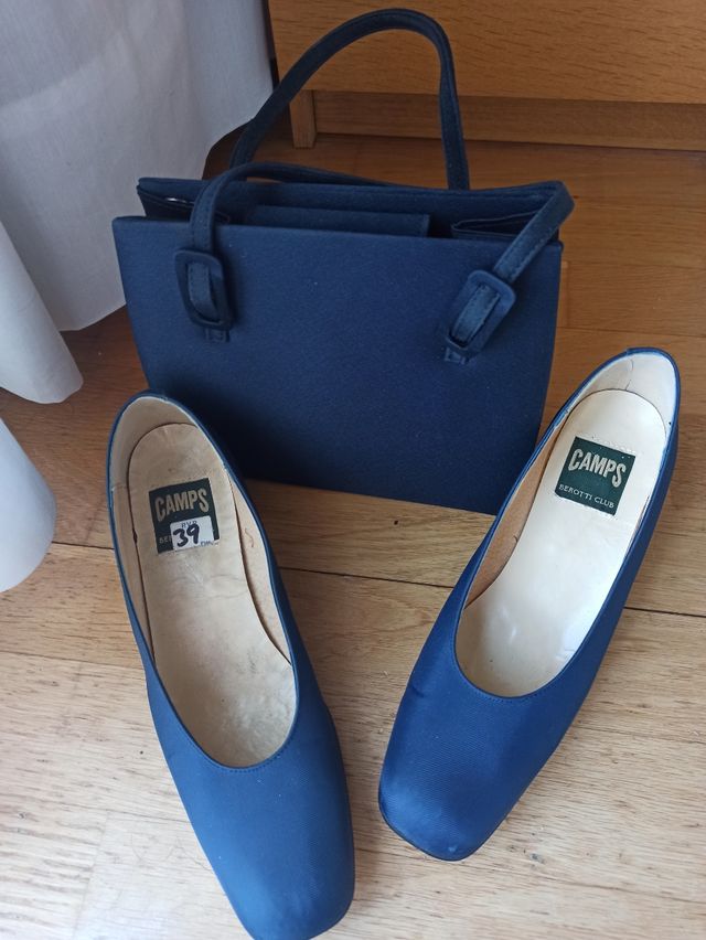 Bolso zapato de raso azul noche.T/39