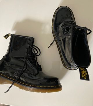 Botas Martens charol de segunda mano en WALLAPOP