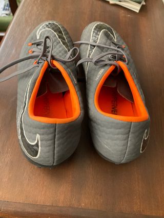 Nike Hypervenom multitaco de segunda mano por 13 EUR en Granada en WALLAPOP