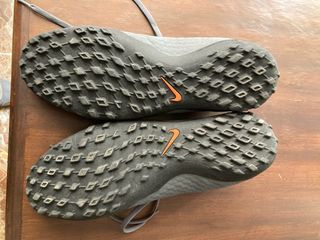 Nike Hypervenom multitaco de segunda mano por 13 EUR en Granada en WALLAPOP