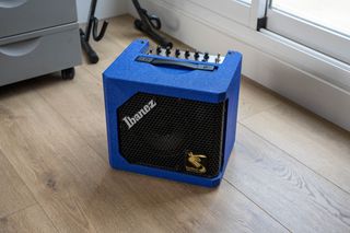 Amplificador guitarra IBANEZ ValBee 5 W. válvulas de segunda mano por 150  EUR en Rivas-Vaciamadrid en WALLAPOP