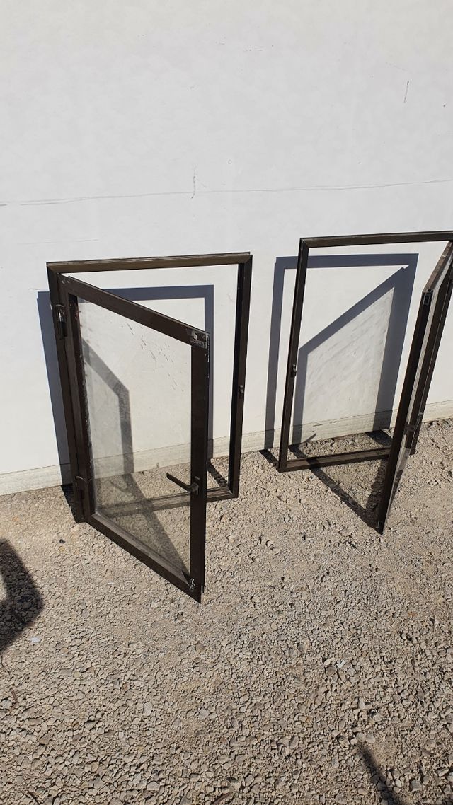 2 Ventanas de Aluminio