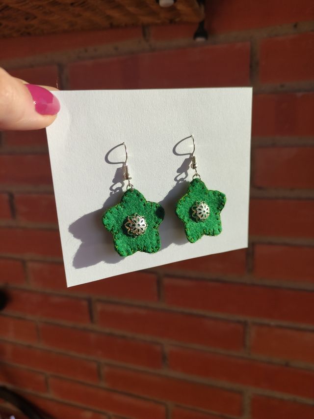 Pendientes artesanales