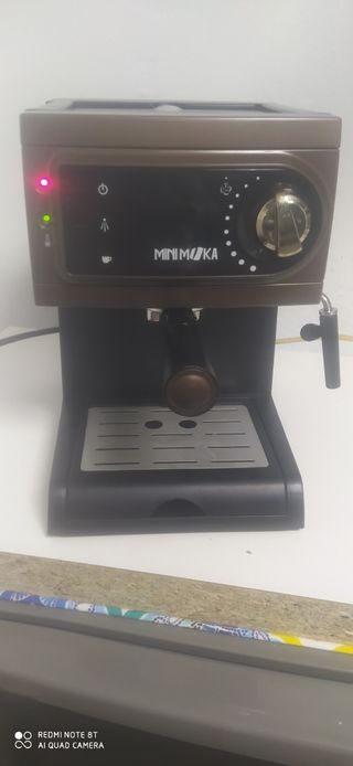Cafetera espresso, Minimoka, semi nueva de segunda mano por 40 EUR en  Villena en WALLAPOP
