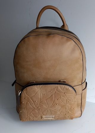Mochila-Bolso Parfois de segunda mano por 15 EUR en Galdakao en WALLAPOP