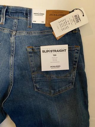 Pantalón Jack \u0026amp; Jones talla 30 largo 32 de segunda mano por 30 EUR en  Vitoria-Gasteiz en WALLAPOP