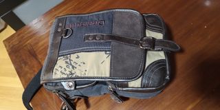 Bolso Bandolera hombre Desigual de segunda mano por 28 EUR en Palencia en  WALLAPOP