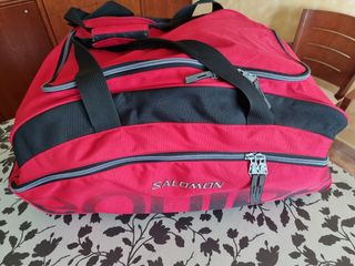 Bolsa\\/maleta Salomon de segunda mano por 30 EUR en L\\'Hospitalet de  Llobregat en WALLAPOP