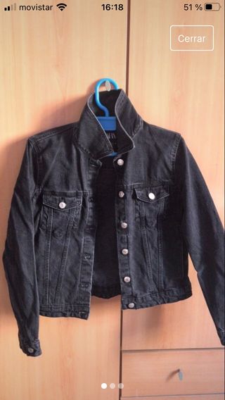 Chaqueta vaquera negra Zara de segunda mano por 13 EUR en Valencia en  WALLAPOP