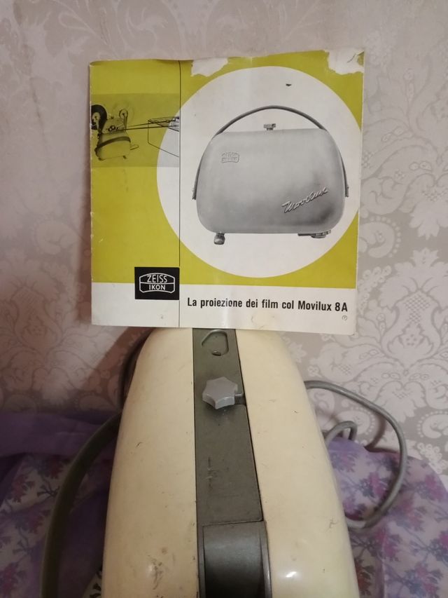 proiettore movilux