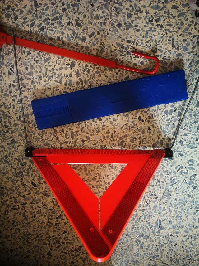 Dos triángulos y antirrobo