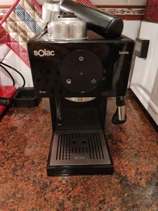 Cafetera Solac de segunda mano por 35 EUR en Barcelona en WALLAPOP