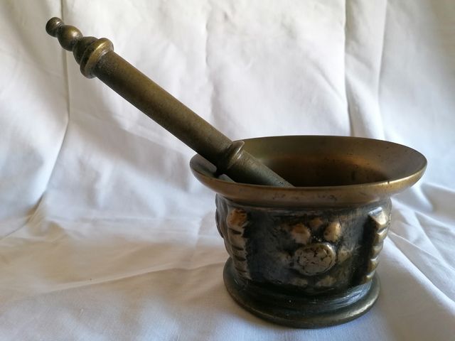 Lote almireces de bronce del siglo XVII y XVIII