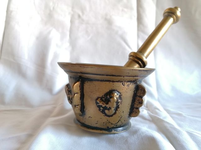 Lote almireces de bronce del siglo XVII y XVIII