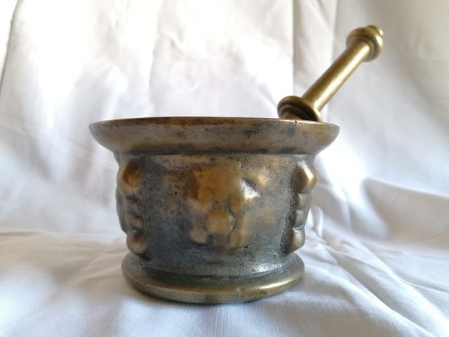 Lote almireces de bronce del siglo XVII y XVIII