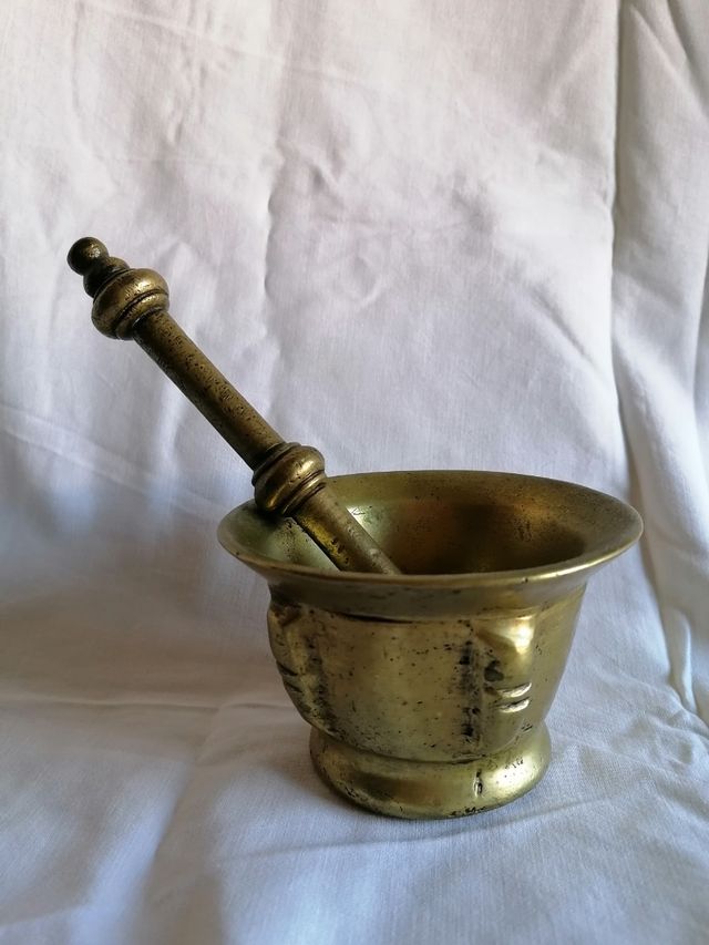 Lote almireces de bronce del siglo XVII y XVIII