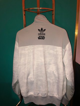 CHAQUETA STAR WARS ADIDAS ORIGINALS talla M de segunda mano por 60 EUR en  Madrid en WALLAPOP