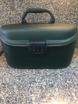 Neceser Samsonite rígido de segunda mano por 12 EUR en Barcelona en WALLAPOP
