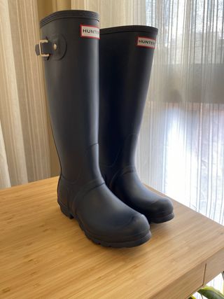 Botas hunter de segunda mano por 59 EUR en Madrid en WALLAPOP