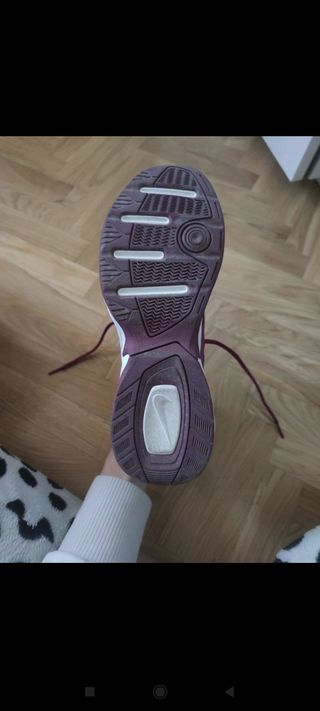 W Nike M2K Tekno Moradas de segunda mano por 60 EUR en Madrid en WALLAPOP