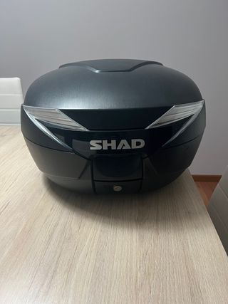Baúl shad 39 de segunda mano por 60 EUR en Reus en WALLAPOP
