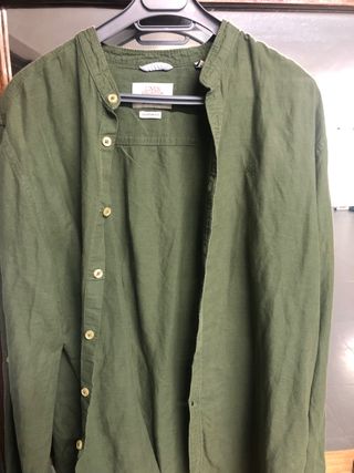 Camisa verde Springfield de segunda mano por 6 EUR en Bonanza en WALLAPOP