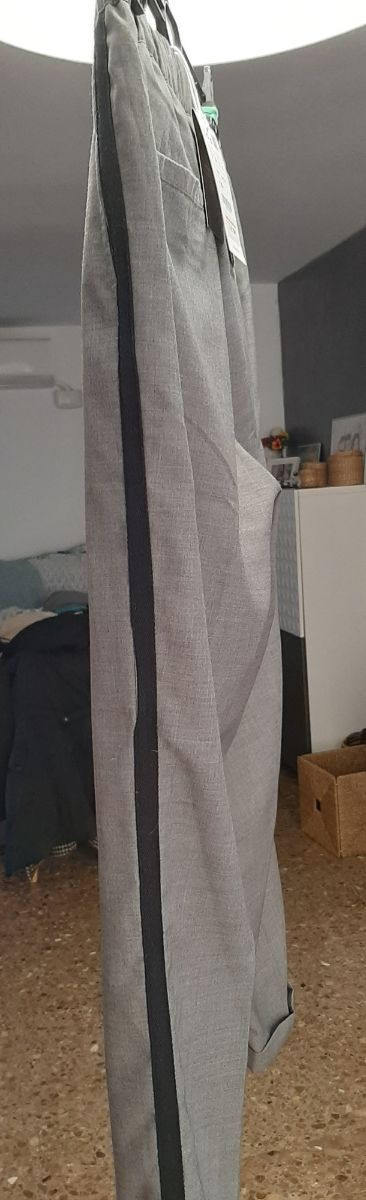 pantalón pull&bear