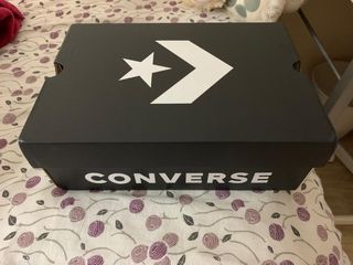 Caja zapatos Converse de segunda mano por 5 EUR en Barcelona en ... غرف ريفيه Caja zapatos Converse de segunda mano por 5 EUR en Barcelona en ... غرف ريفيه