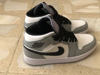 Zapatillas Air Jordan negras, grises y blancas de segunda mano por 80 EUR  en Don Benito en WALLAPOP