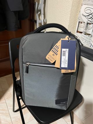 Mochila samsonite mysight de segunda mano por 80 EUR en Madrid en WALLAPOP