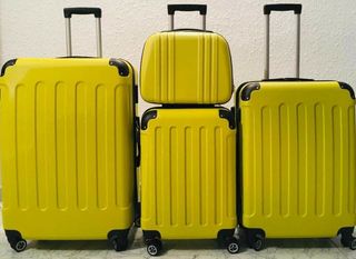 PACK DE MALETAS HERMOSAS \\uD83E\\uDDF3\\uD83D\\uDE03 de segunda mano por 110  EUR en Barcelona en WALLAPOP