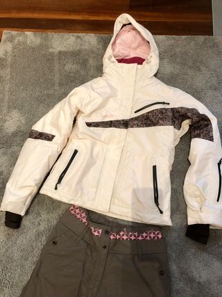 Ropa sky\\/snow\\/nieve mujer de segunda mano por 60 EUR en Bilbao en WALLAPOP