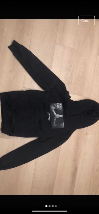 Sudadera pray negra de segunda mano por 20 EUR en Berango en WALLAPOP