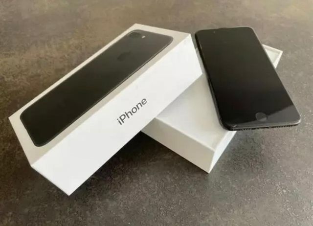 Apple iPhone 7 Plus Negro 32GB - (Libre)