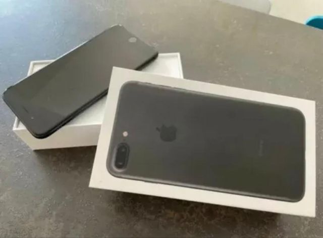 Apple iPhone 7 Plus Negro 32GB - (Libre)