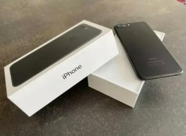 Apple iPhone 7 Plus Negro 32GB - (Libre)