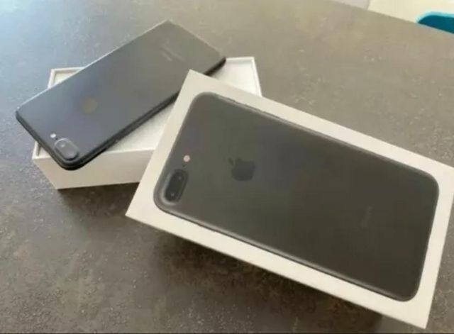 Apple iPhone 7 Plus Negro 32GB - (Libre)