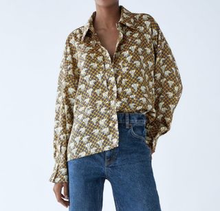 Blusa elefantes de Zara de segunda mano por 8 EUR en San Cristóbal de La  Laguna en WALLAPOP