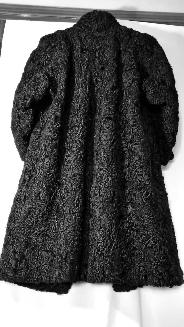 Abrigo Astracán. Muy rebajado.