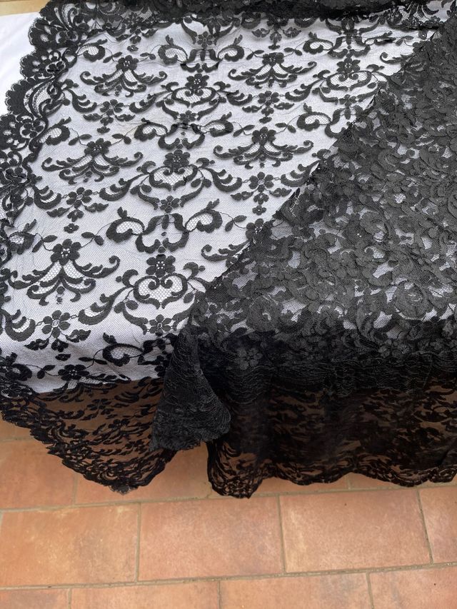 MANTILLA  ESPAÑOLA