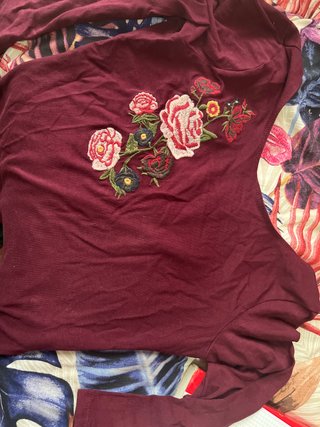 ROPA bershka Zara.. de segunda mano por 7 EUR en Madrid en WALLAPOP